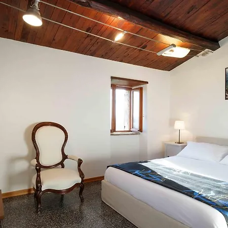 Relais Borgo Lizori Country House Campello sul Clitunno Exterior photo