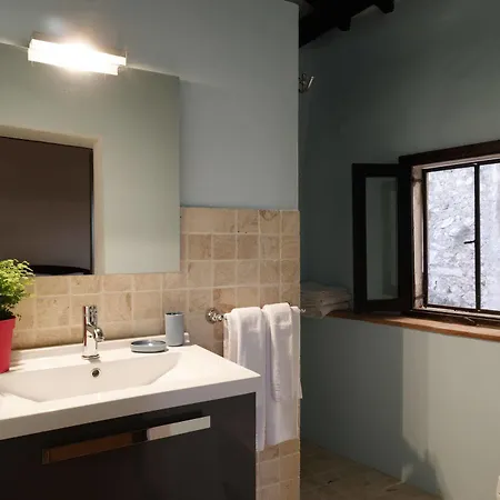 Relais Borgo Lizori Country House Campello sul Clitunno Exterior photo