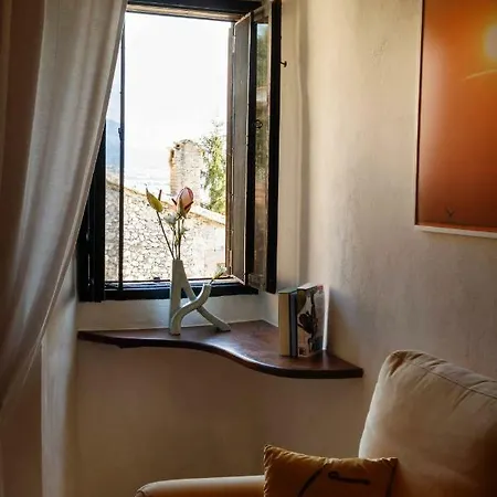 Relais Borgo Lizori Country House Campello sul Clitunno Exterior photo
