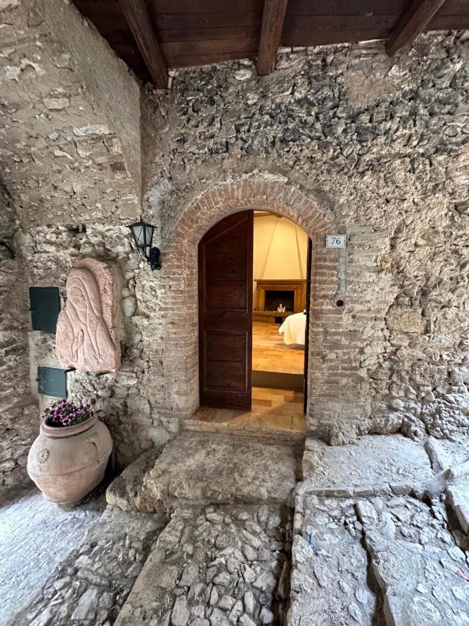 Relais Borgo Lizori *