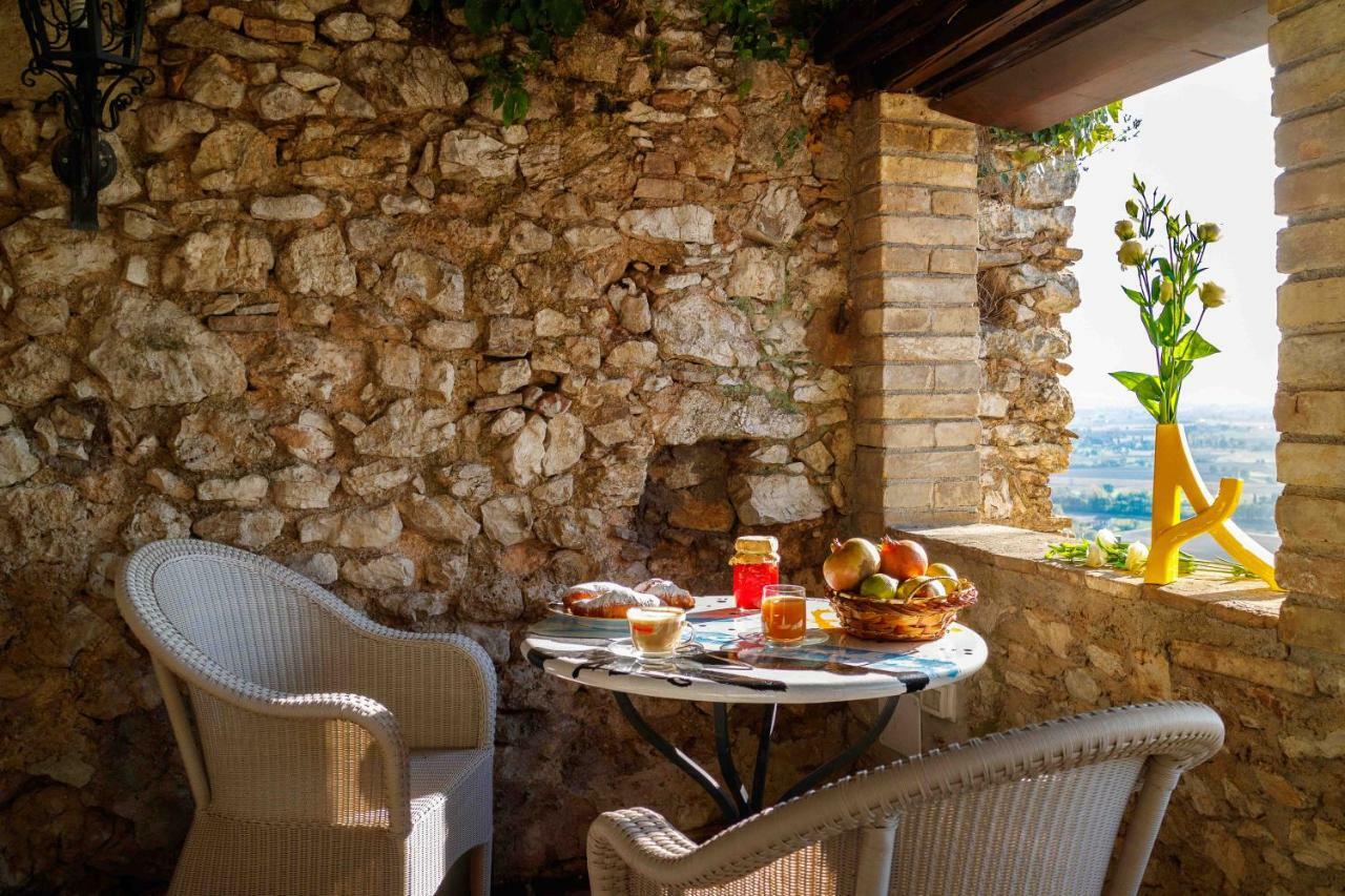 Relais Borgo Lizori *